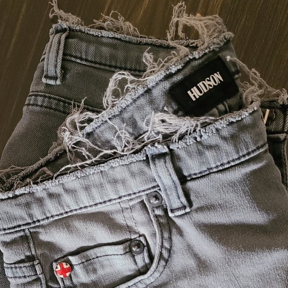 Hudson Tori slouch shorts
